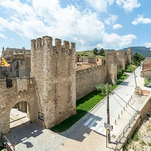 https://hauzify-i-apartaments-montblanc.catalonia-hotels.com